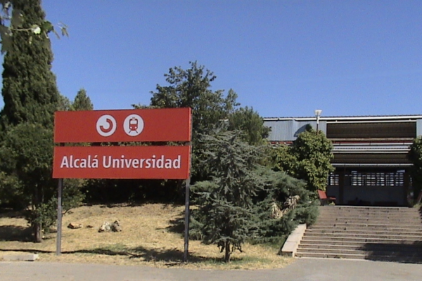 Alcalá universidad (estación)